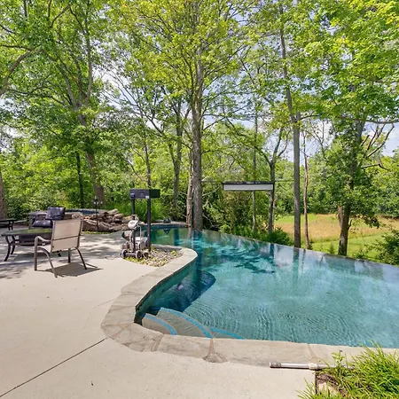 Pool, Hot Tub And Outdoor Theater Franklin Retreat Vila
